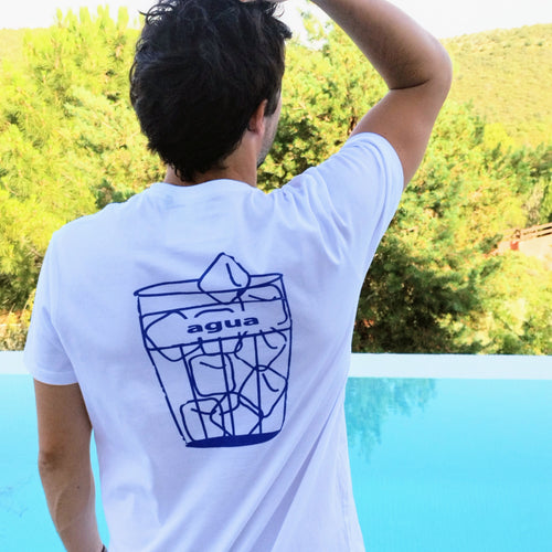 Camiseta Agua de Madrid de Gota Goteo en modelo espalda